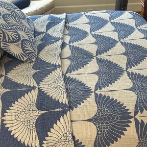 Modern Woven Birds in Flight Cranes Blue Gray KING Bedspread 2 Side FLiPSiDE NEW